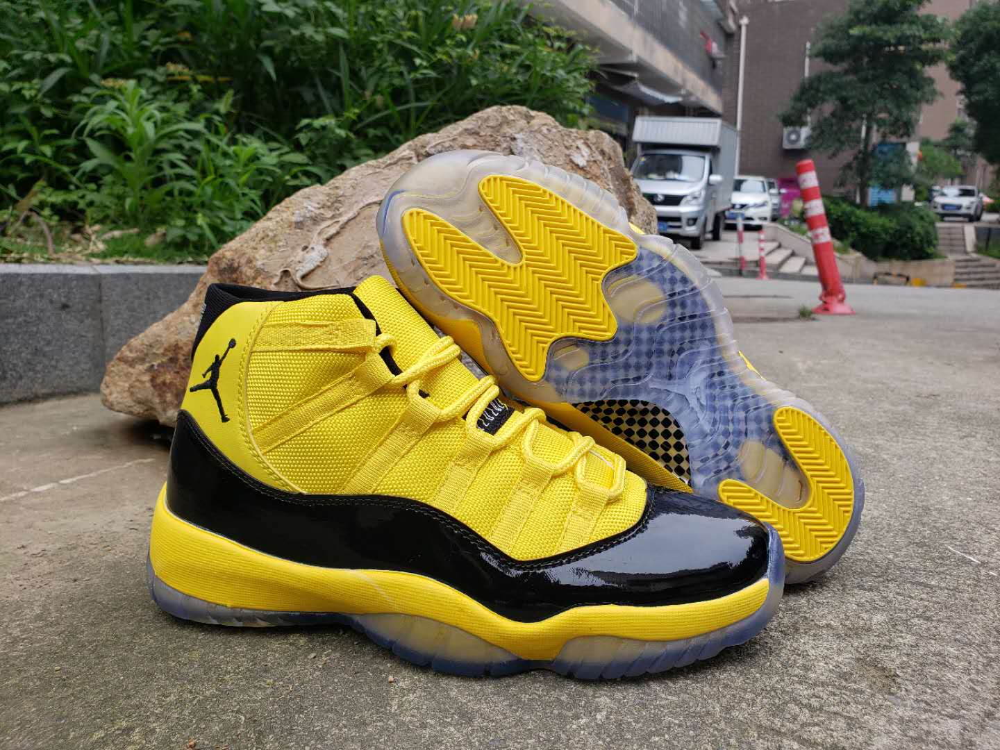 jordan shoes yellow and black