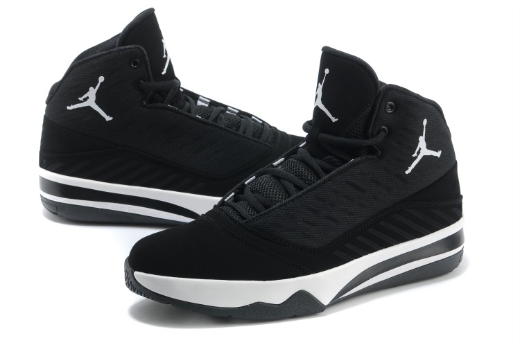 jordan sneakers black and white